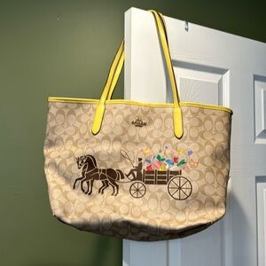 Coach tote yellow and beige